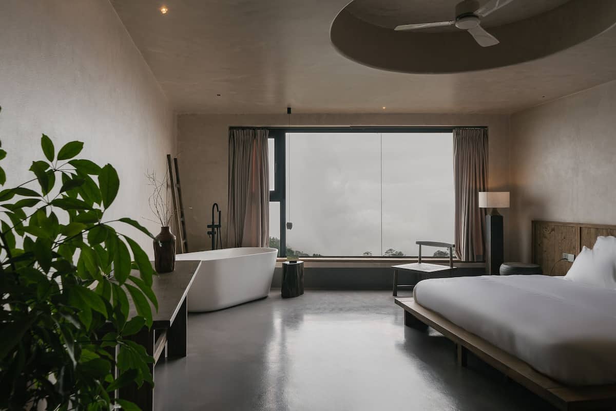 Ropa de cama de alta calidad, minibar, wifi gratis y ropa de cama