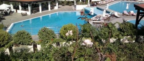 Et oppvarmet basseng