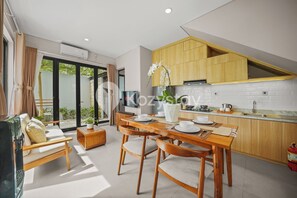 Villa, 2 soverom, resort-utsikt | Spisestue