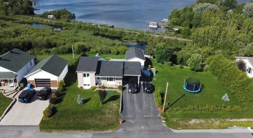 Maison sur le bord du lac à 5 km de Rouyn-Noranda