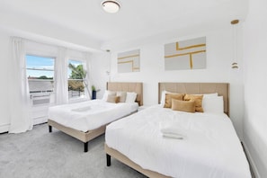 5 chambres, fer et planche à repasser, Wi-Fi, draps fournis