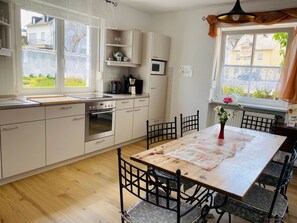 Fridge, microwave, oven, dishwasher - Auszeit Trittenheim by Interhome (Trittenheim)