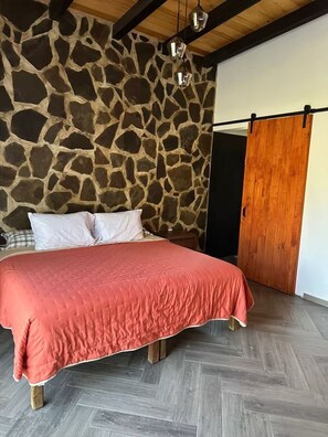 3 chambres, fer et planche à repasser, Wi-Fi