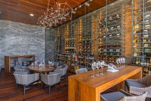 Bar (on property) - LUXURY OCEAN VIEW ONE-BEDROOM VILLA at The CLUB at SOLAZ Resort (San José del Cabo)