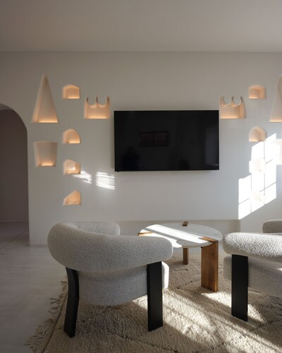 The Nicho House: 4BD Ultra-Modern Adobe: Walk to Plaza