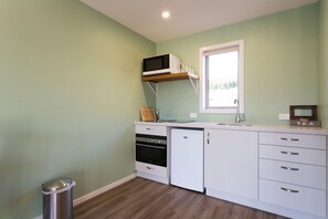 Room - Shotover Country Cottages (Lower Shotover)