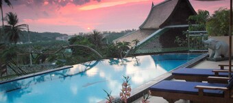 Wunderschöne private Villa mit Infinity Pool by Interhome