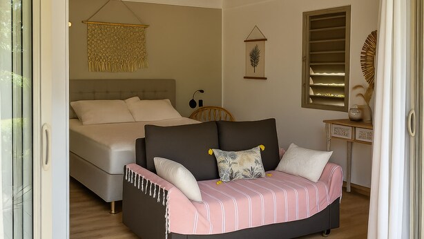 Comfort Bungalow, Garden View | Interior - Fare Manini (Rimatara Island)