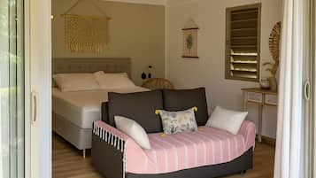 Comfort Bungalow, Garden View | Interior