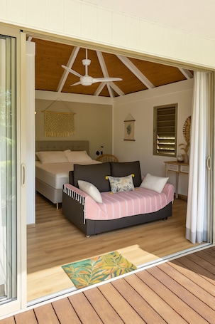 Comfort Bungalow, Garden View | Interior. Fare Manini