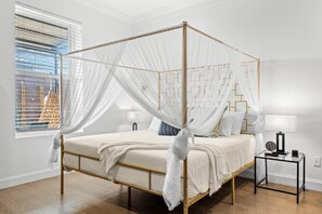 Schreibtisch, Bügeleisen/Bügelbrett, WLAN, Bettwäsche