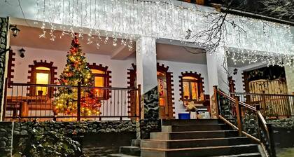 Casa Crina - rustikale Ferienvilla in Siebenbürgen by Interhome