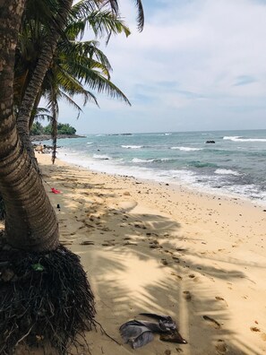 View from property - Ram's Surfing Beach (Ahangama)
