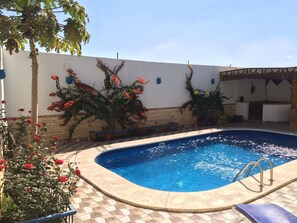 Pool - Studio mit Pool, Garten und Dachterrasse by Interhome (Luxor)