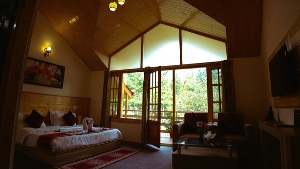 Room - Persimmon Farmstead (Manali)