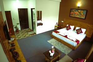 Room - Persimmon Farmstead (Manali)