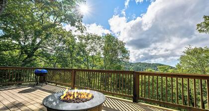 Spacious 5BR Mountain Cabin w/ Hot Tub & Fire Pit