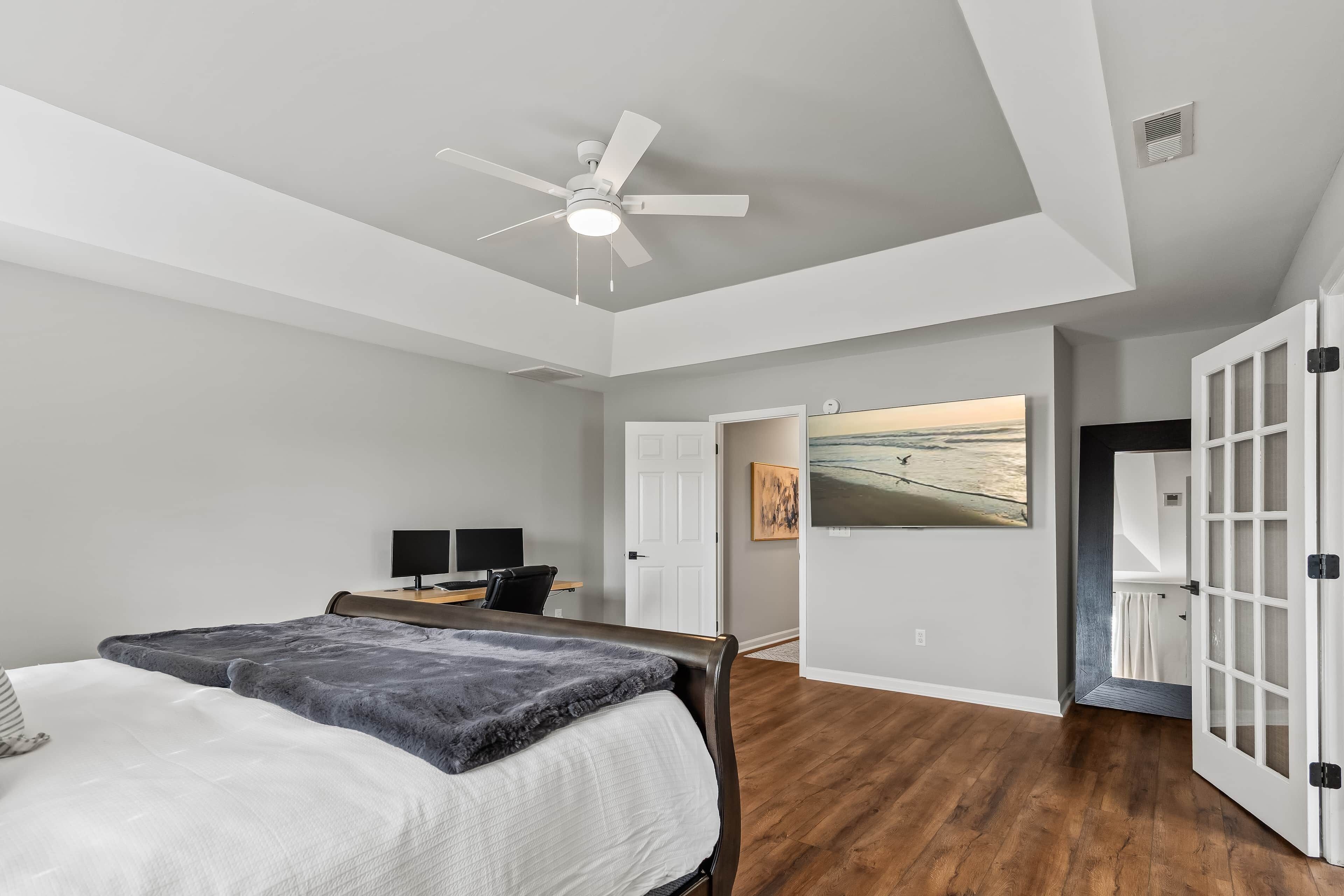 5 bedrooms, WiFi, bed sheets