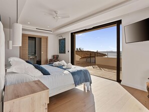 5 bedrooms, iron/ironing board, Internet, bed sheets - 350 m² villa with sea view, swimming pool, air conditioning, parking (Sainte Maxime)