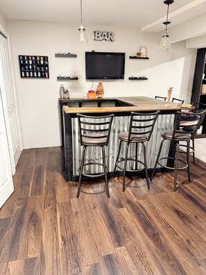 Bar (in der Unterkunft)