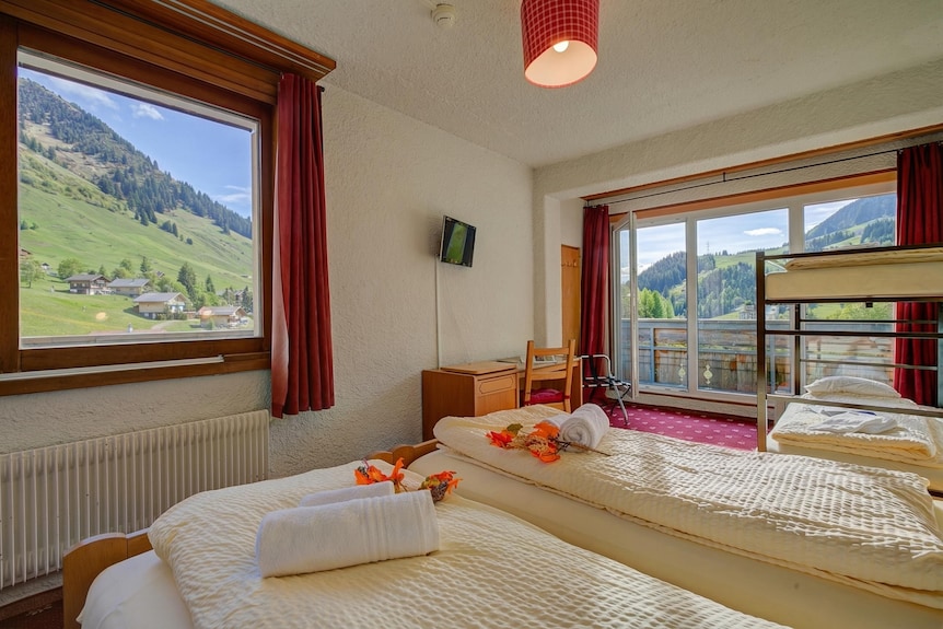 Hotel Relais Alpin Family Room & Balcony7 140, Les Mosses, Switzerland - Les Diablerets