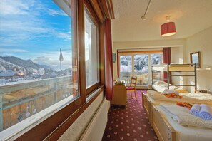 واي فاي مجانًا وملاءات أسرّة