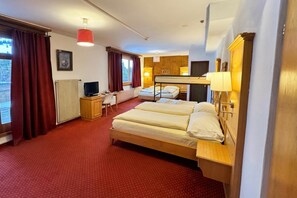Cama