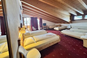 Free WiFi, bed sheets