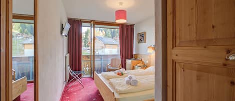 1 bedroom, free WiFi, bed sheets