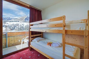 Cama