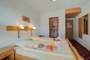Wifi gratis y ropa de cama 
