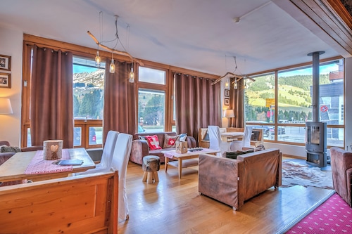 Hotel Relais Alpin Family Room Balcony10 230, Les Mosses, Switzerland