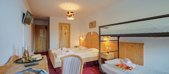 Hotel Relais Alpin Family Room Balcony10 230, Les Mosses, Switzerland