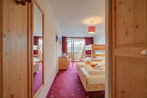 Cama