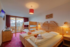 Cama