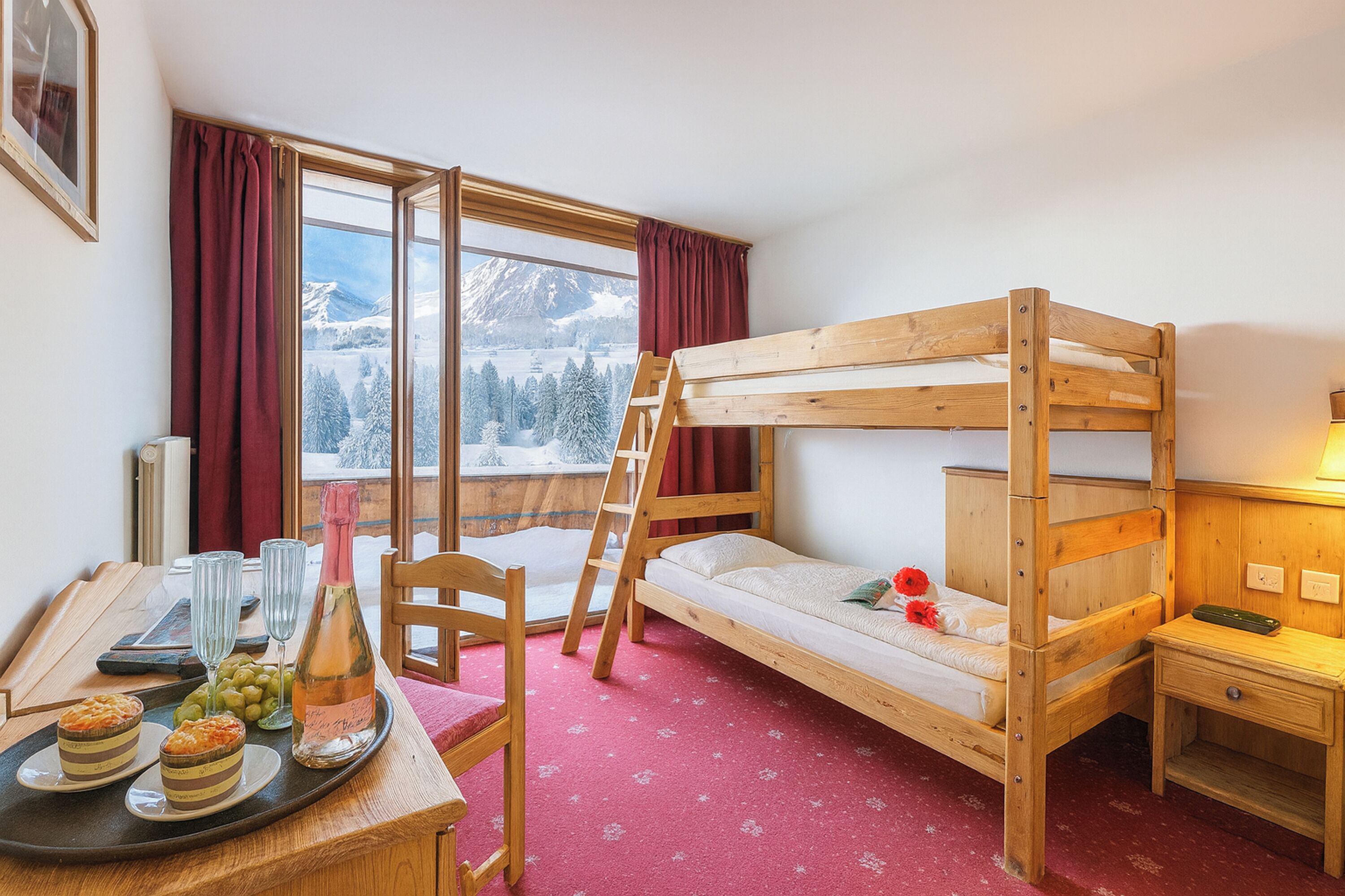 Free WiFi, bed sheets