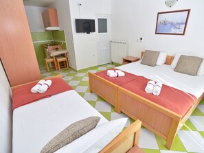 1 bedroom, Internet - Studio-Apartment mit Balkon by Interhome (Tivat)