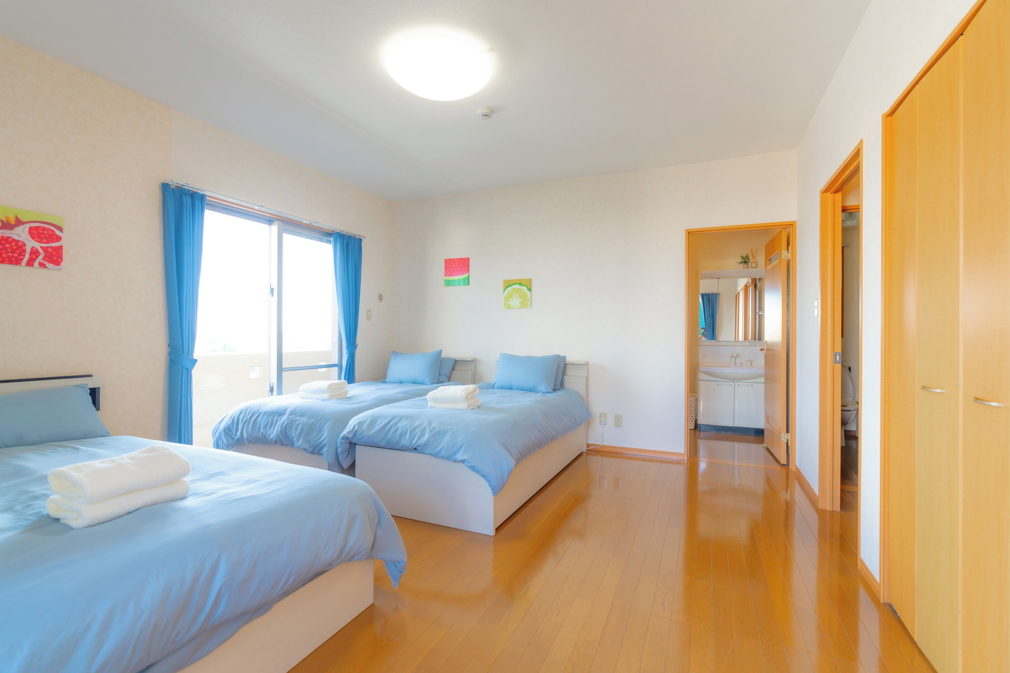 Elite Condo, Balcony, Ocean View | Premium bedding, free cots/infant beds, free WiFi, bed sheets