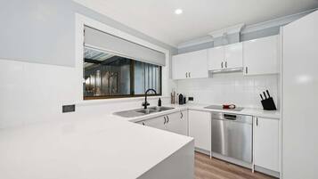 Microwave, oven, stovetop, dishwasher