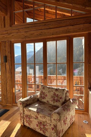 Interior - Panoramasuite by Interhome (Flattach)