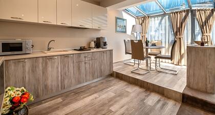 Skylight Business Suite by Interhome