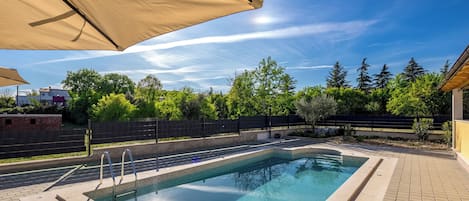 标准独立别墅, 多间卧室 (Casa Berton – Heated Saltwater Pool) | 泳池 | 季节性开放的室外游泳池,恒温泳池
