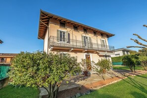 Exterior - Villino Maria Private Garden&relax (Angera)