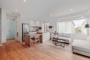 Interior - Stylish 1BR Unit in Balaclava- Ideal business trip (Balaclava)