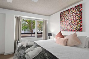 3 bedrooms, iron/ironing board, WiFi, bed sheets - North Adelaide View | 3BR & Free Parking (North Adelaide)