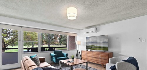 North Adelaide View | 3BR & Free Parking