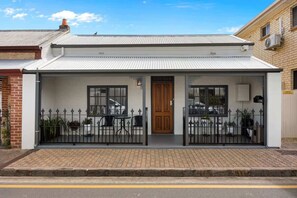 Exterior - Stylish & Simple - 2BR Cottage at North Adelaide (North Adelaide)