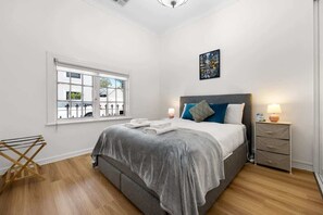 Bügeleisen/Bügelbrett, WLAN, Bettwäsche