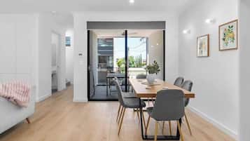 تناول الطعام