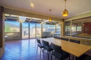 Dining - Modern 4BR Family Home in Tarneit Spacious Retreat (Tarneit)